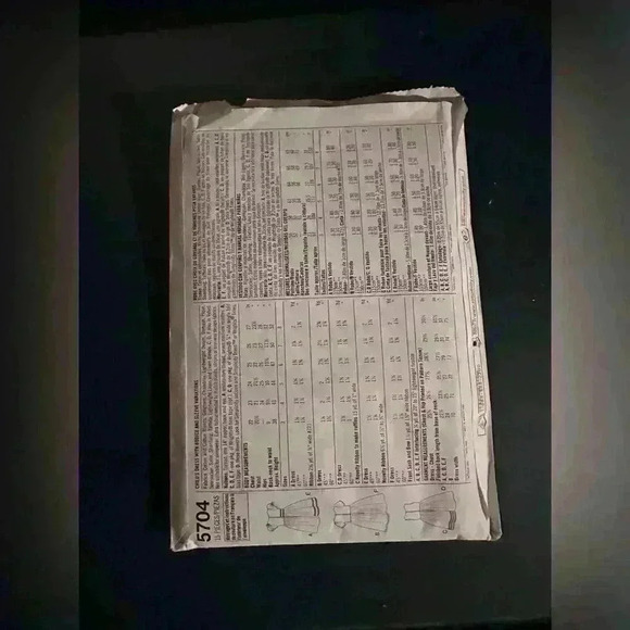 Vintage Simplicity Sewing Pattern - Picture 2 of 2